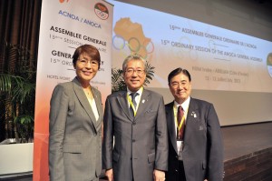 La délégation de Tokyo 2020 : Yuko Arakida, Tsunekazu Takeda et Masato Mizuno (de gauche à droite) Photo : Tokyo 2020