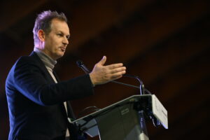 Image - Retards, consultation, partenariats... Les réponses d'Edgar Grospiron aux sénateurs